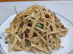 -鲁南仔·滕州炒鸡(经三路店)
