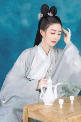 -盘子女人坊古装写真摄影(厦门总店)
