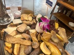 -一朵菌·野生菌探索家火锅(南亚店)