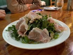芝麻菜沙拉配风干火腿-羽深肉铺 Steak & Wine
