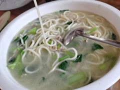 -芦茨金富饭庄·25年老字号·专做稻草鸡