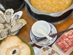 -老何家后安粉·糟粕醋海鲜火锅(三亚湾椰梦长廊店)