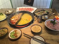 -巴卤社老火锅(财富店)