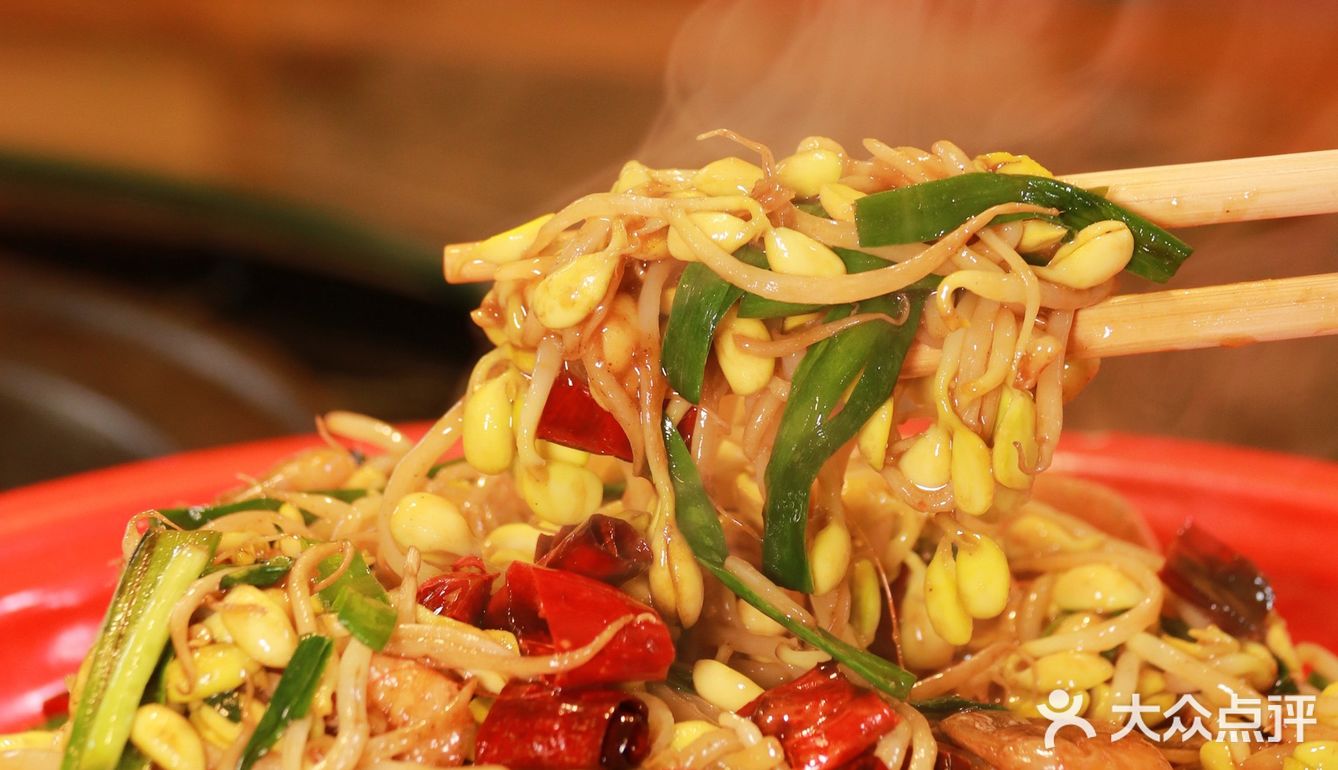 嘎嘎香的铁锅炖