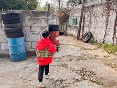 -东湖小天池真人CS彩弹野战基地