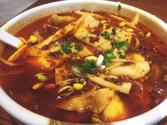 -渝是乎川渝小炒(新世界百货望京店)