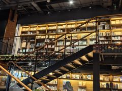 -半山书局(新世纪商城店)