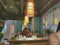 -偶屋里钵少爷(时代广场店)