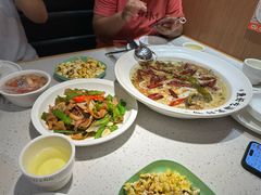 -江渔儿酸菜鱼(映月湖环宇城店)