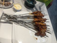 -三江源美食城