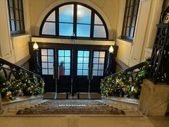 -Salon de Ville浦江汇(上海外滩华尔道夫酒店店)