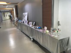 -粤港芭莎美容美发化妆学校