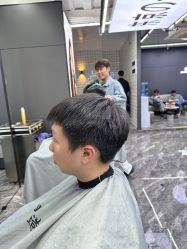 -藤野造型•烫染专业店