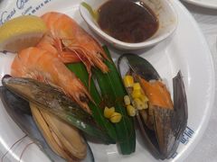 -四海一家自助餐(益田假日广场店)