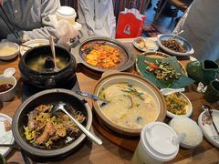 -云海肴·汽锅鸡·云南菜(天山百盛优客店)