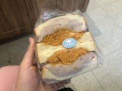 -沁屋面包店(人民东路店)