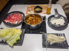 -呷哺呷哺(砂之船奥莱店)