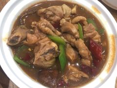 黄焖鸡饭-南城香·饭香串香馄饨香(青年路店)