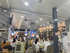 -鹏城人家海鲜酒家·23年老字号(较场尾店)