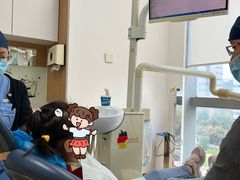 -瑞尔齿科(上海长风大悦城店)