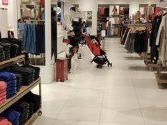 -优衣库(昆明七彩METOWN购物中心店)