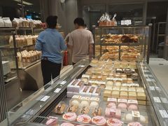 面包甜点陈列柜-Bread Talk 面包新语(荟聚店)