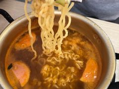 -拌来拌去石鍋拌飯(文鼎店)