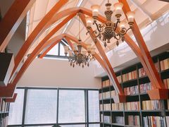 -钟书阁(松江泰晤士小镇店)