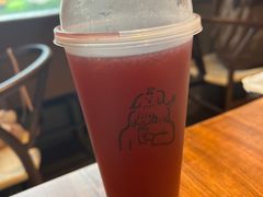 -喜茶(迪士尼小镇·平行宇宙店)