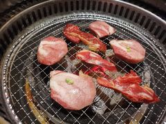极上厚切牛舌-和萌牛肠烧烤(财富中心店)
