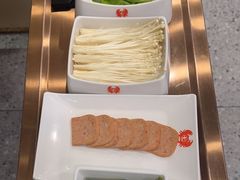 -七欣天香辣蟹火锅(闵行浦江欢乐颂店)