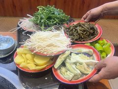 -边江铁锅炖鱼(振八街店)