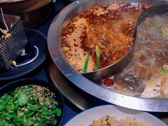 -沸炉重庆老火锅(军事博物馆店)