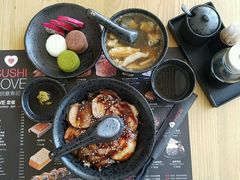 蒲烧豚肉饭+三文鱼头蘑菇汤+三色雪米糍-Sushi Love 创意寿司(丽影广场店)