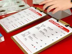 -UNI UNI(环亚凯瑟琳店)