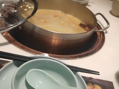 -洪氏嗨捞·猪肚鸡火锅(阳光天地店)