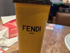 -喜茶(北京华贸购物中心店)