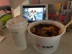 -水平有限螺蛳粉(宏达大厦店)