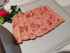 含大肉的特色午餐肉-煲宫猪肚鸡(晶品店)