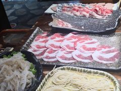 -东巴婆婆云南鱼豆花火锅(大东门店)