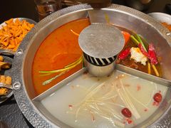 -晓宇重庆火锅(西安荟聚店)