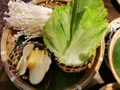 -杨老板·海鲜集市火锅·鲜切牛肉(中防万宝店)