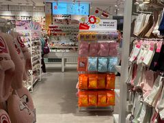 -名创优品(天河区正佳广场二店)