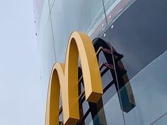 -麦当劳(展览路店)