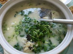 -天乐农家鱼头王(天目湖店)