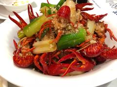 蒜香小龙虾-虾胡闹龙虾馆(湄南河店)