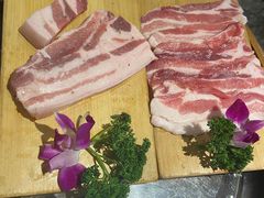 厚切五花肉-唯成•韩国炭火烤肉 유성고기