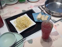 -黄记煌三汁焖锅(新佳丽江汉路店)