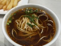 -满江红四季餐厅 · 国家五钻级酒家(新纪元大酒店店)