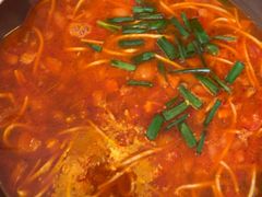 -毛辣果·贵州红酸汤牛肉火锅(西单店)